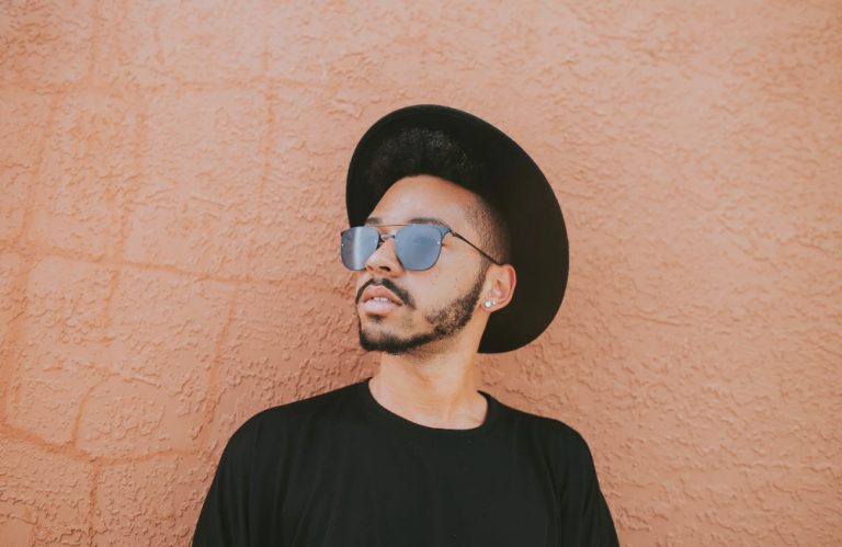 This Guitar Sound Is So Good And I Need It More